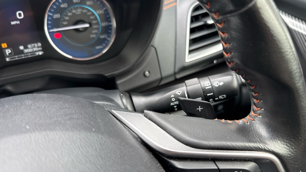 Subaru XV 2.0i e-Boxer SE Premium 5dr Lineartronic Hybrid Hatchback - Image 23