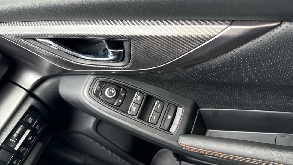Subaru XV 2.0i e-Boxer SE Premium 5dr Lineartronic Hybrid Hatchback - Image 26
