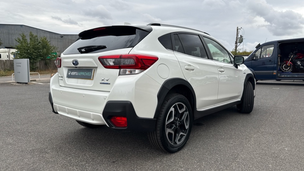 Subaru XV 2.0i e-Boxer SE Premium 5dr Lineartronic Hybrid Hatchback - Image 36