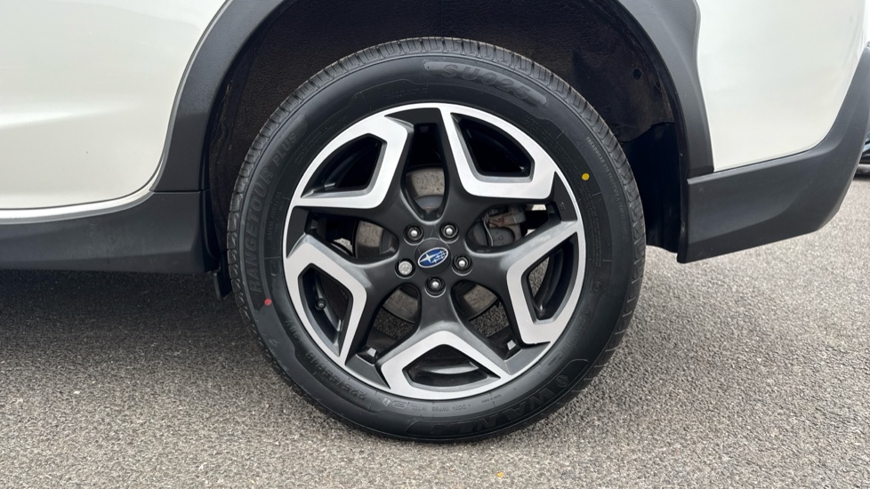 Subaru XV 2.0i e-Boxer SE Premium 5dr Lineartronic Hybrid Hatchback - Image 38