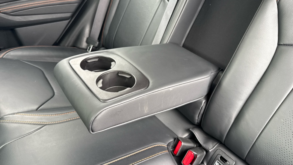 Subaru XV 2.0i e-Boxer SE Premium 5dr Lineartronic Hybrid Hatchback - Image 39