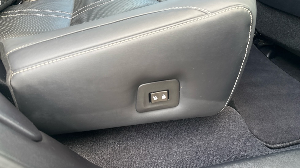Lexus RX 450h 3.5 Takumi 5dr CVT Hybrid Estate - Image 43