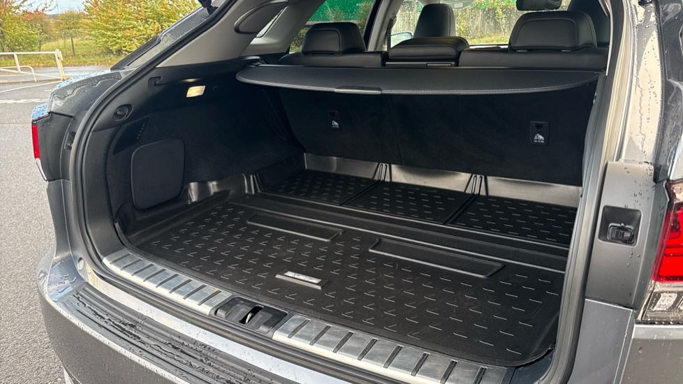 Lexus RX 450h 3.5 Takumi 5dr CVT Hybrid Estate - Image 44