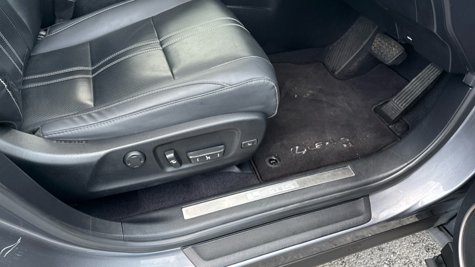 Lexus RX 450h 3.5 Takumi 5dr CVT Hybrid Estate - Image 51