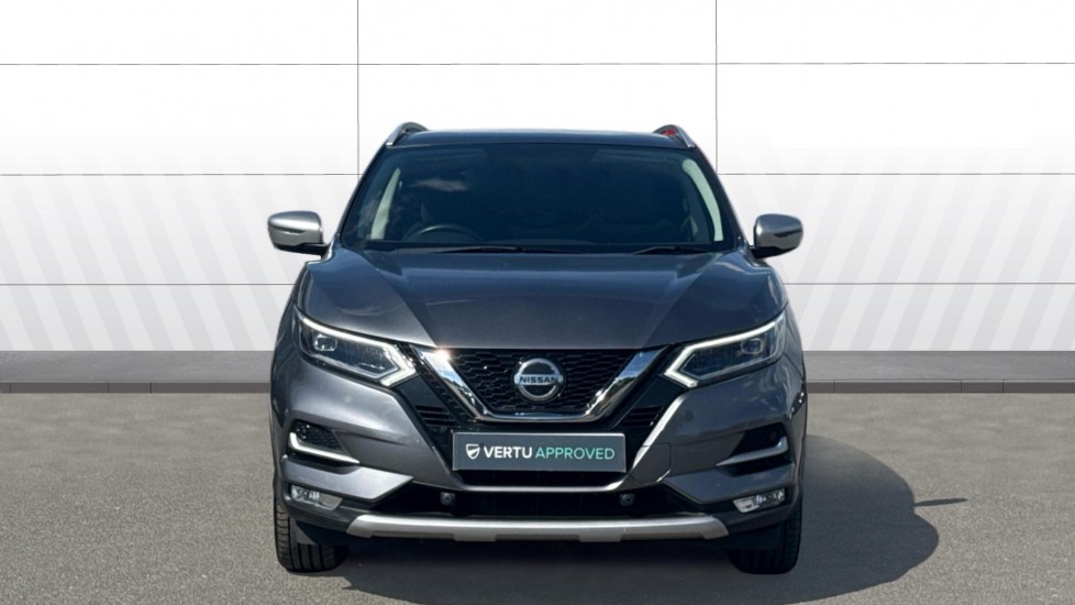Nissan Qashqai 1.3 DiG-T N-Motion 5dr Petrol Hatchback - Image 3