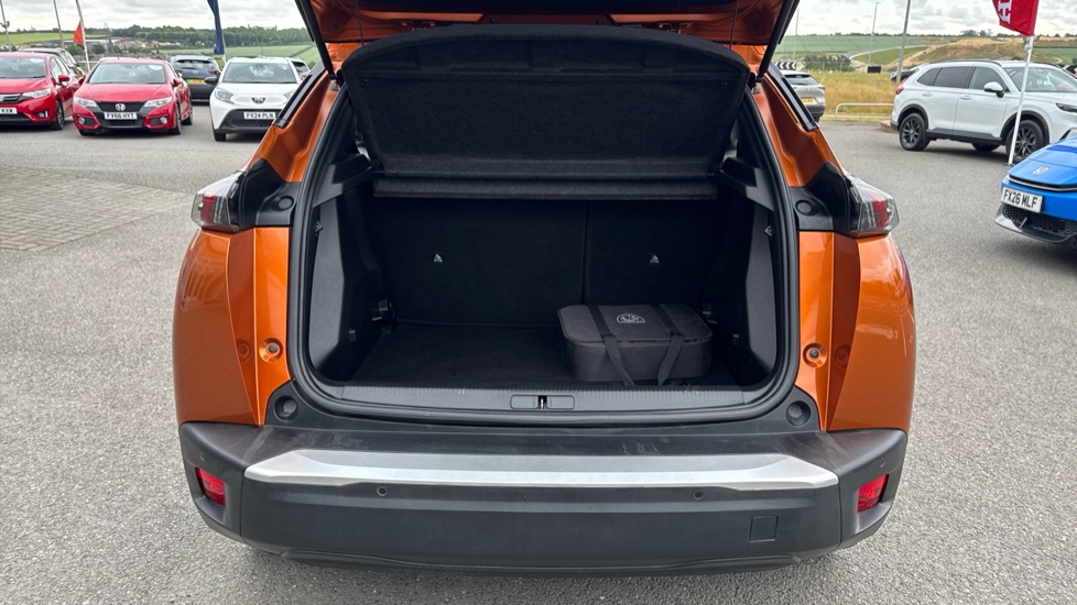 Peugeot 2008 100kW Active Premium+ 50kWh 5dr Auto Electric Estate - Image 4
