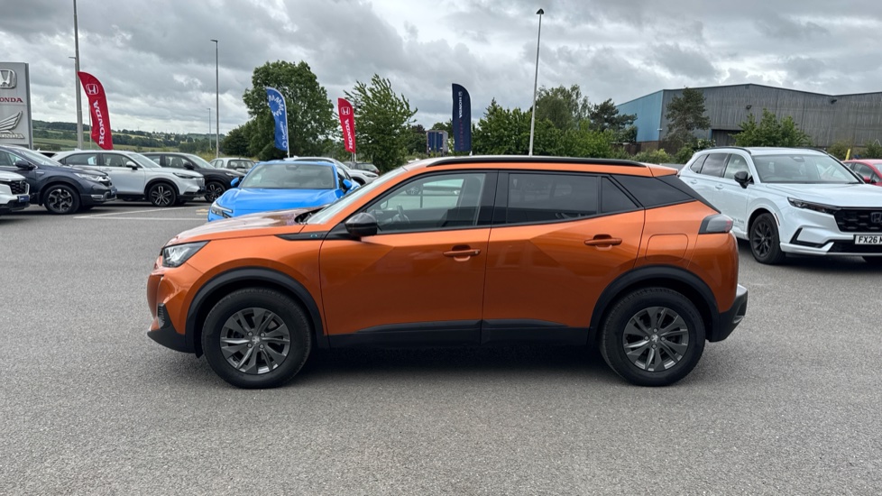 Peugeot 2008 100kW Active Premium+ 50kWh 5dr Auto Electric Estate - Image 22