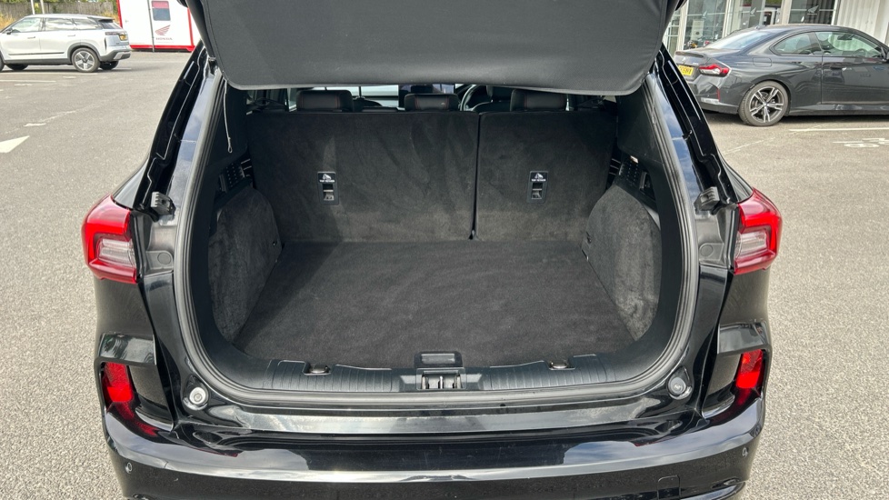 Ford Kuga 2.5 FHEV ST-Line 5dr CVT Hybrid Estate - Image 4