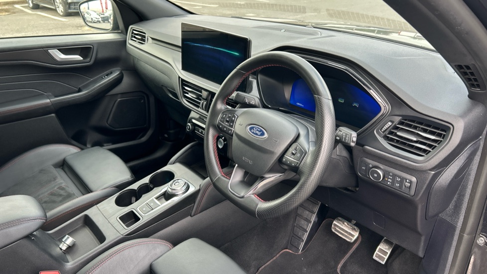 Ford Kuga 2.5 FHEV ST-Line 5dr CVT Hybrid Estate - Image 11