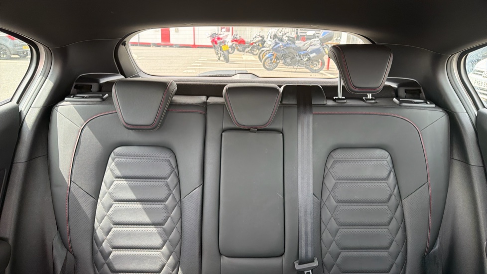 Ford Focus 1.0 EcoBoost ST-Line X 5dr Petrol Hatchback - Image 15