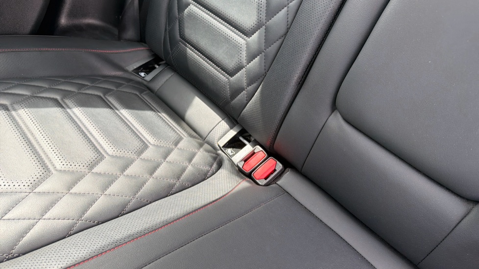 Ford Focus 1.0 EcoBoost ST-Line X 5dr Petrol Hatchback - Image 17