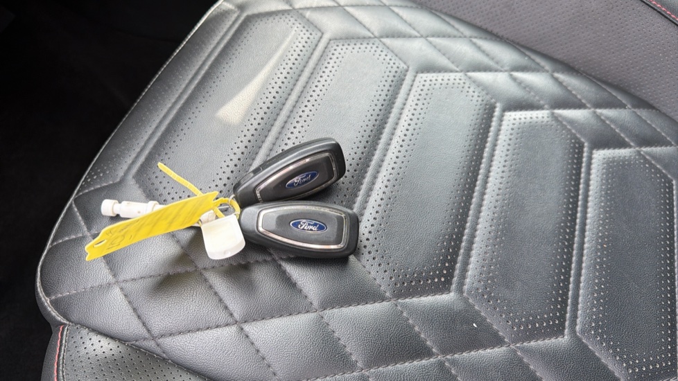 Ford Focus 1.0 EcoBoost ST-Line X 5dr Petrol Hatchback - Image 20
