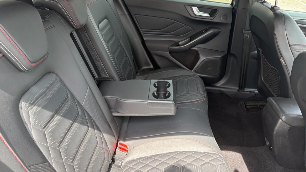 Ford Focus 1.0 EcoBoost ST-Line X 5dr Petrol Hatchback - Image 35