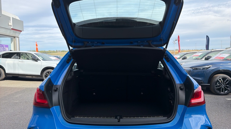 BMW 1 Series 118i M Sport 5dr Petrol Hatchback - Image 4