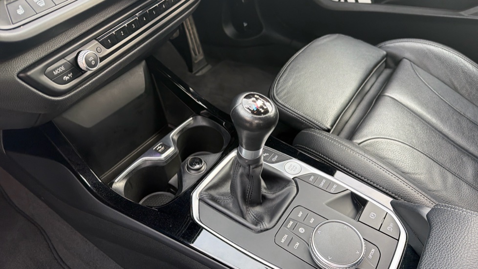 BMW 1 Series 118i M Sport 5dr Petrol Hatchback - Image 13