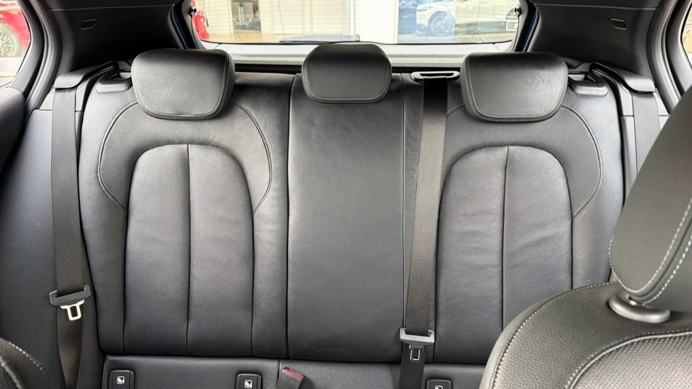 BMW 1 Series 118i M Sport 5dr Petrol Hatchback - Image 15