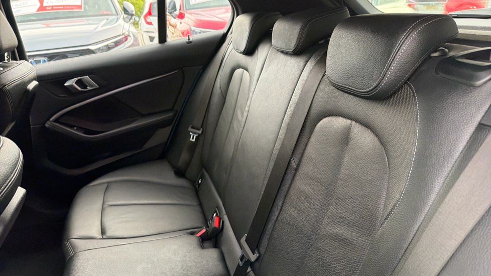 BMW 1 Series 118i M Sport 5dr Petrol Hatchback - Image 16