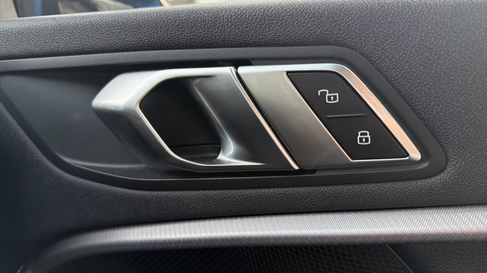 BMW 1 Series 118i M Sport 5dr Petrol Hatchback - Image 28
