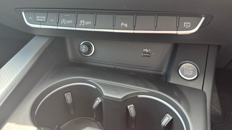 Audi A5 35 TFSI Sport 5dr S Tronic Petrol Hatchback - Image 33