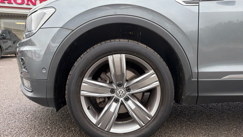 Volkswagen Tiguan Allspace 1.5 TSI EVO Match 5dr Petrol Estate - Image 7