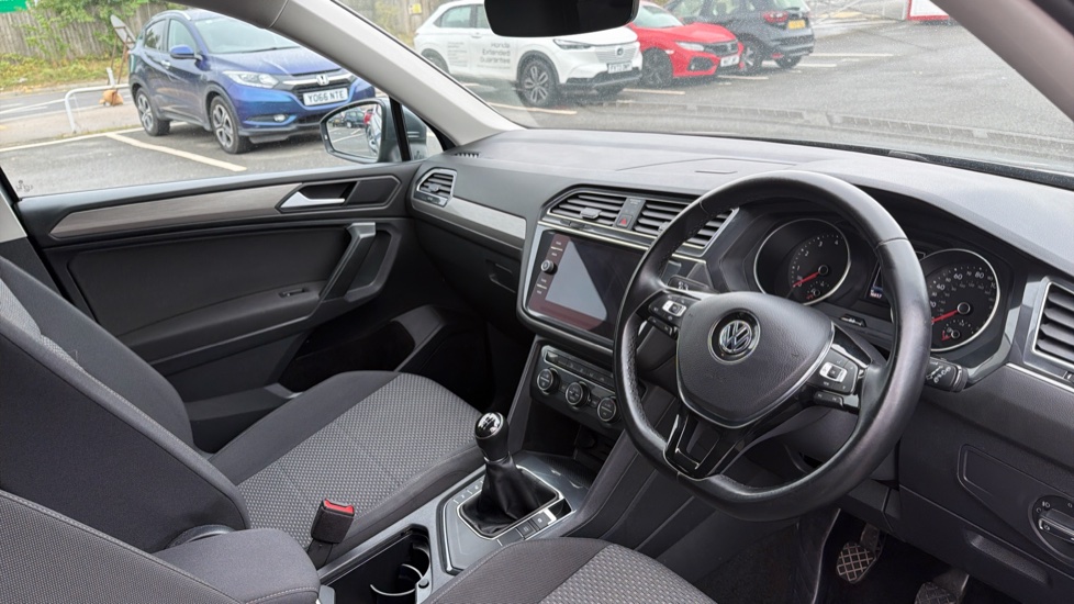 Volkswagen Tiguan Allspace 1.5 TSI EVO Match 5dr Petrol Estate - Image 11