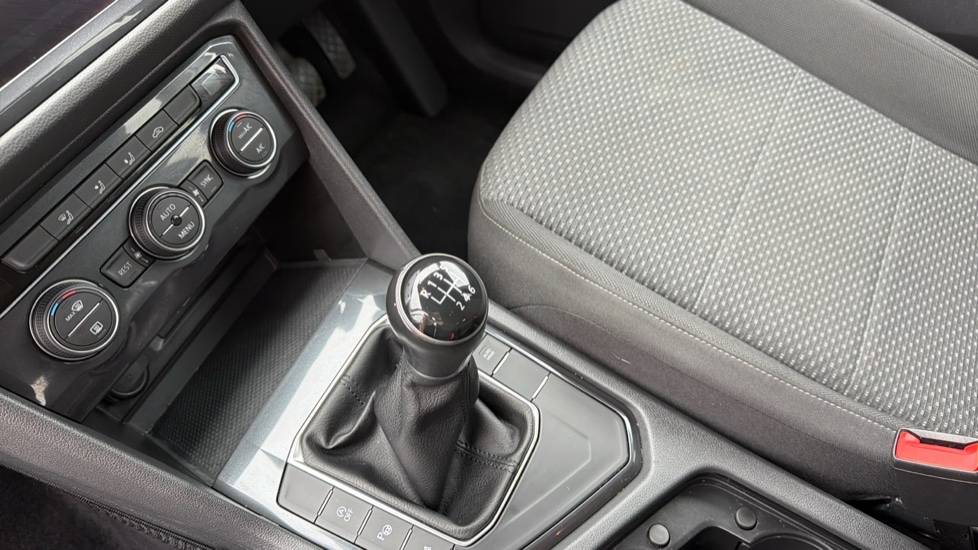 Volkswagen Tiguan Allspace 1.5 TSI EVO Match 5dr Petrol Estate - Image 13