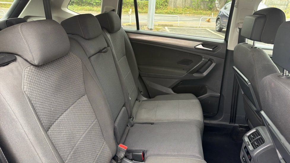 Volkswagen Tiguan Allspace 1.5 TSI EVO Match 5dr Petrol Estate - Image 16