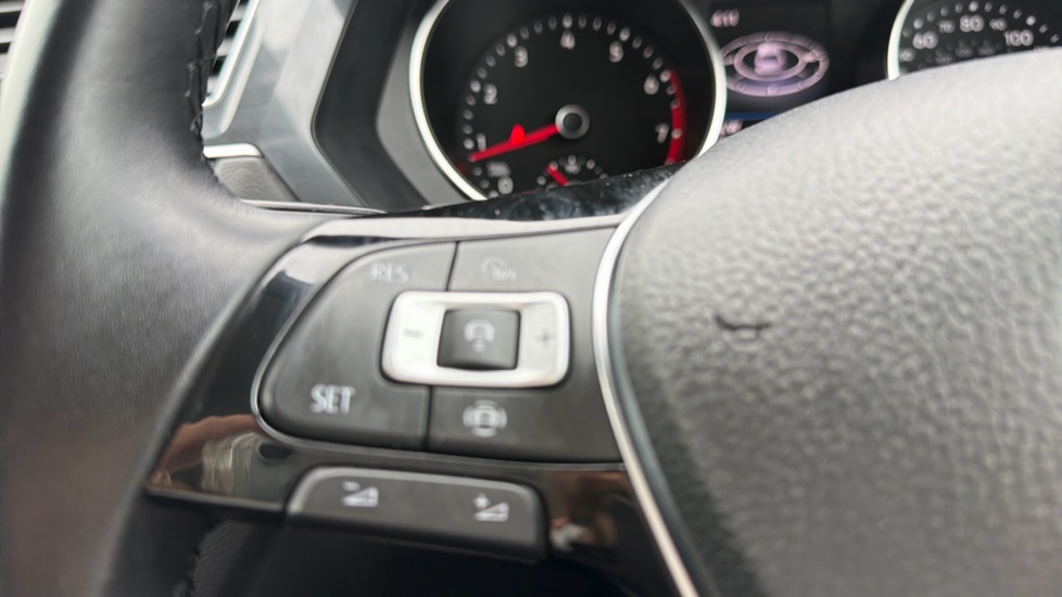 Volkswagen Tiguan Allspace 1.5 TSI EVO Match 5dr Petrol Estate - Image 33