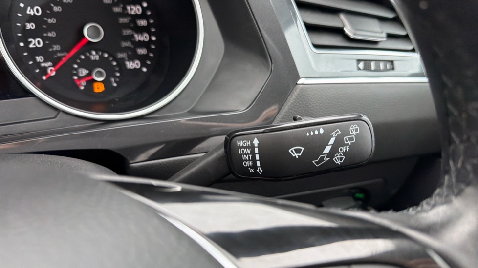 Volkswagen Tiguan Allspace 1.5 TSI EVO Match 5dr Petrol Estate - Image 35