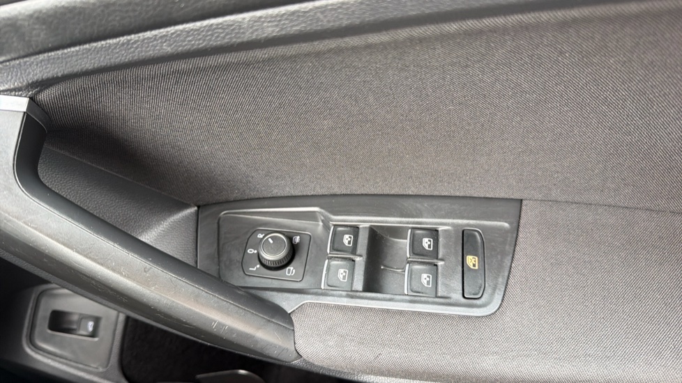Volkswagen Tiguan Allspace 1.5 TSI EVO Match 5dr Petrol Estate - Image 37