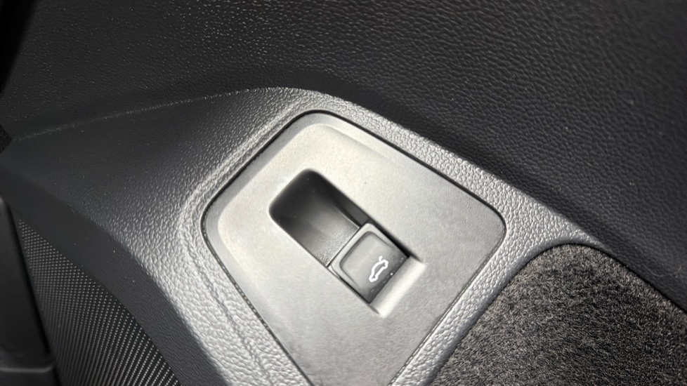 Volkswagen Tiguan Allspace 1.5 TSI EVO Match 5dr Petrol Estate - Image 39