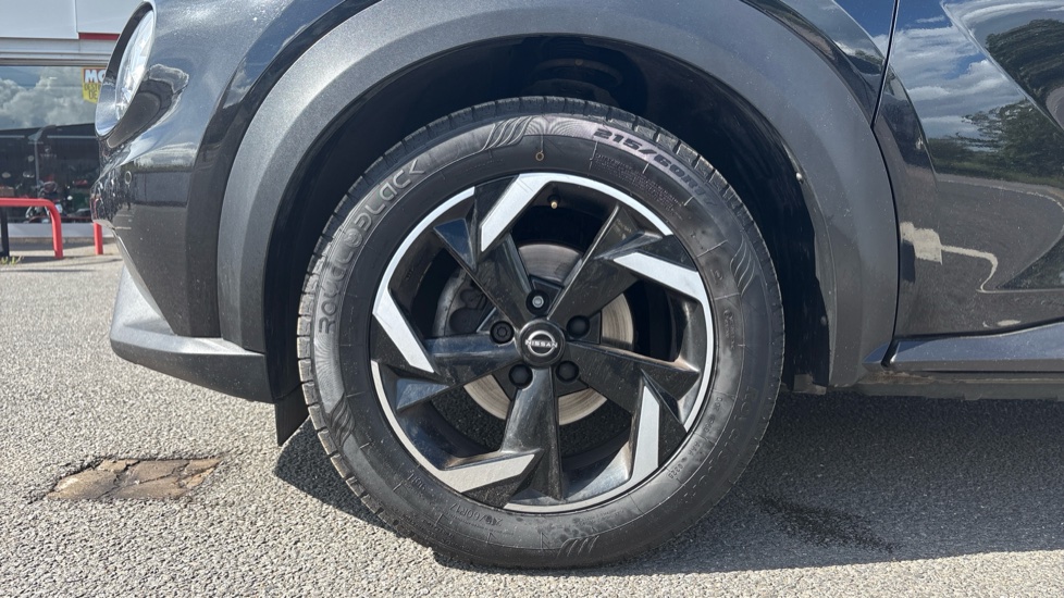 Nissan Juke 1.0 DiG-T 114 N-Connecta 5dr Petrol Hatchback - Image 7