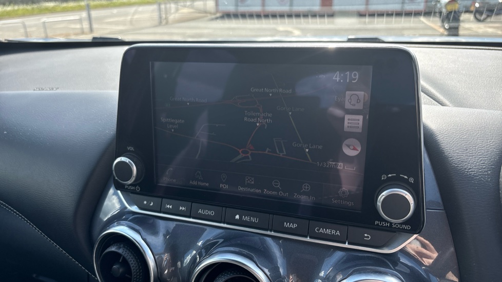 Nissan Juke 1.0 DiG-T 114 N-Connecta 5dr Petrol Hatchback - Image 12