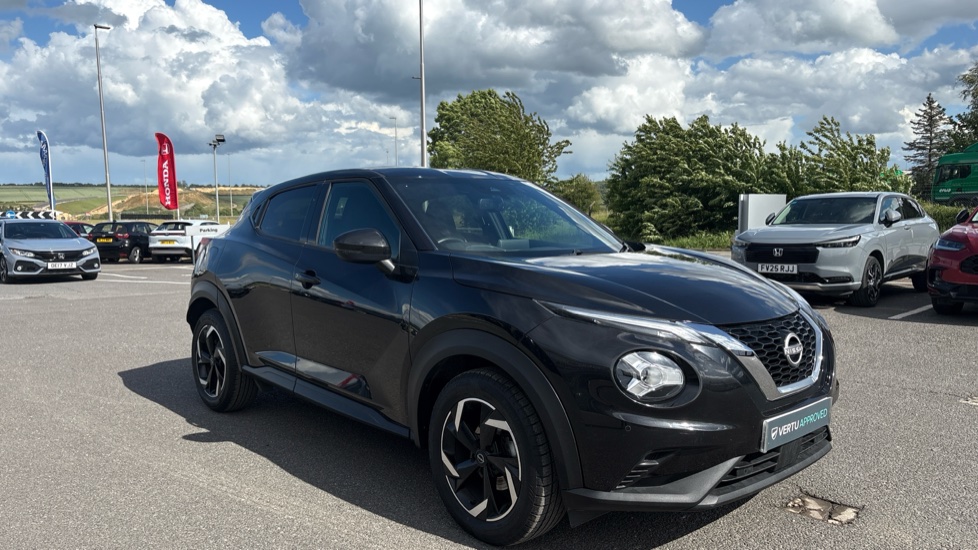 Nissan Juke 1.0 DiG-T 114 N-Connecta 5dr Petrol Hatchback - Image 19