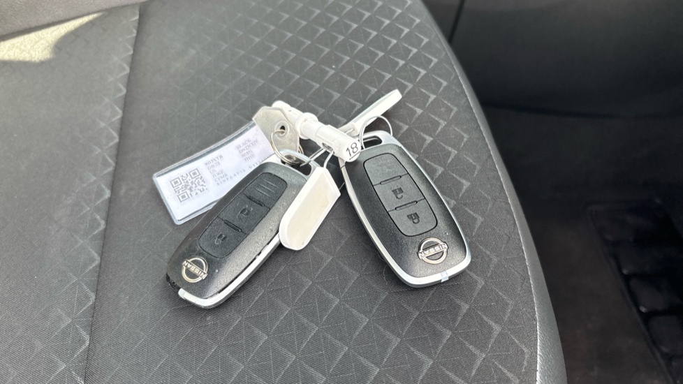 Nissan Juke 1.0 DiG-T 114 N-Connecta 5dr Petrol Hatchback - Image 20