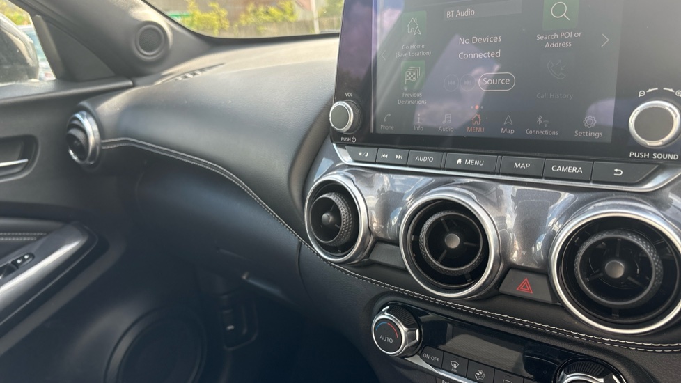 Nissan Juke 1.0 DiG-T 114 N-Connecta 5dr Petrol Hatchback - Image 44