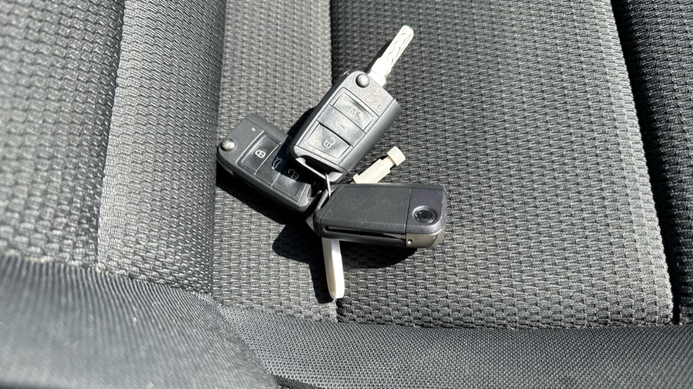 Volkswagen Golf 2.0 TDI Match 5dr DSG Diesel Hatchback - Image 20
