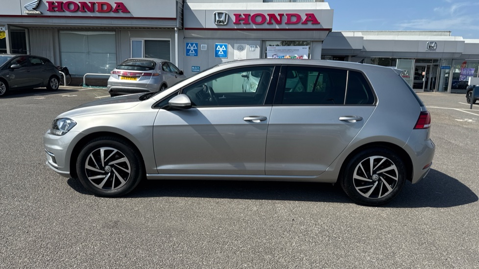 Volkswagen Golf 2.0 TDI Match 5dr DSG Diesel Hatchback - Image 22