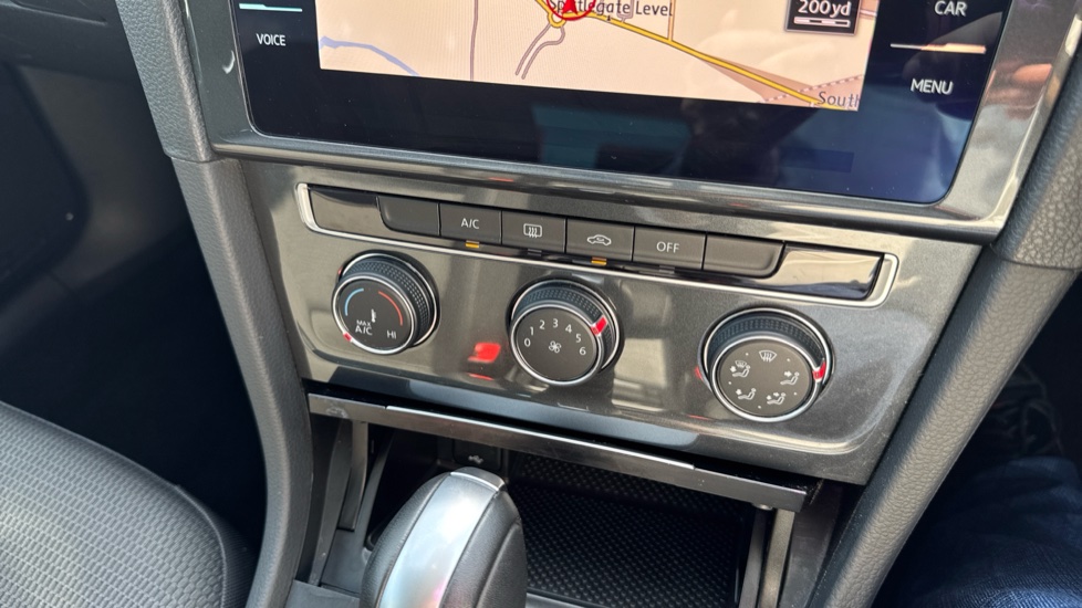 Volkswagen Golf 2.0 TDI Match 5dr DSG Diesel Hatchback - Image 32