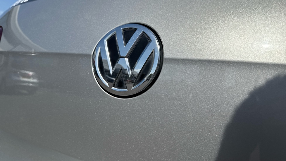 Volkswagen Golf 2.0 TDI Match 5dr DSG Diesel Hatchback - Image 45