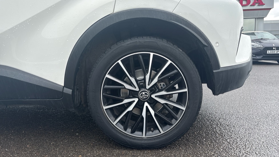 Toyota C-HR 1.8 Hybrid Excel 5dr CVT Hybrid Hatchback - Image 7