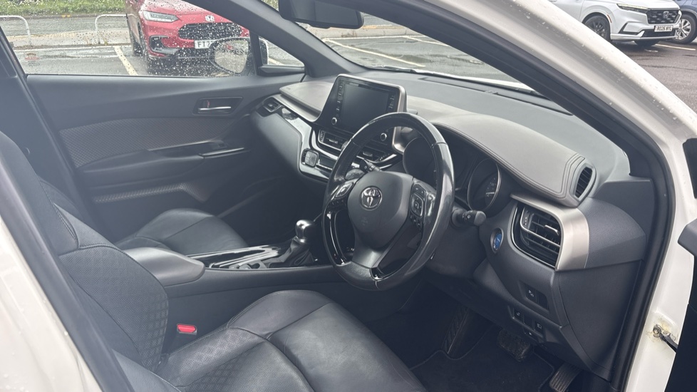 Toyota C-HR 1.8 Hybrid Excel 5dr CVT Hybrid Hatchback - Image 11