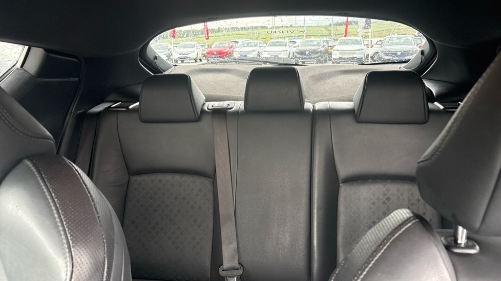 Toyota C-HR 1.8 Hybrid Excel 5dr CVT Hybrid Hatchback - Image 15