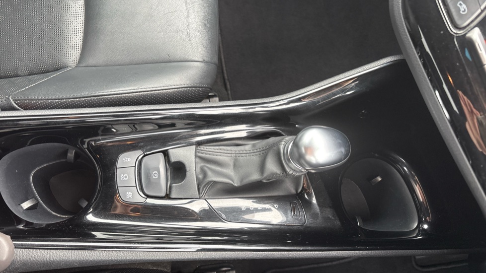 Toyota C-HR 1.8 Hybrid Excel 5dr CVT Hybrid Hatchback - Image 23
