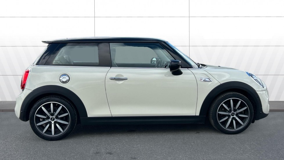 MINI Hatchback 2.0 Cooper S Exclusive II 3dr Auto Petrol Hatchback - Image 5