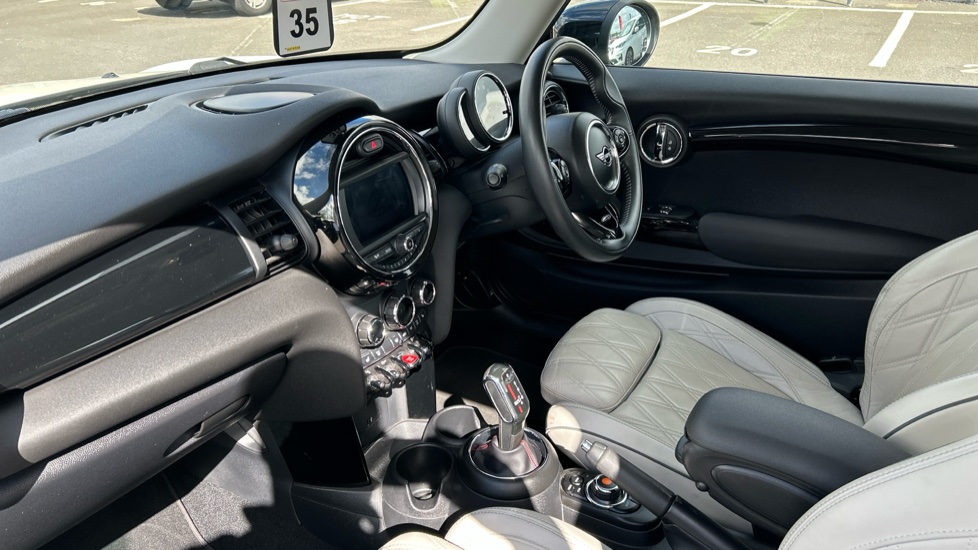 MINI Hatchback 2.0 Cooper S Exclusive II 3dr Auto Petrol Hatchback - Image 9