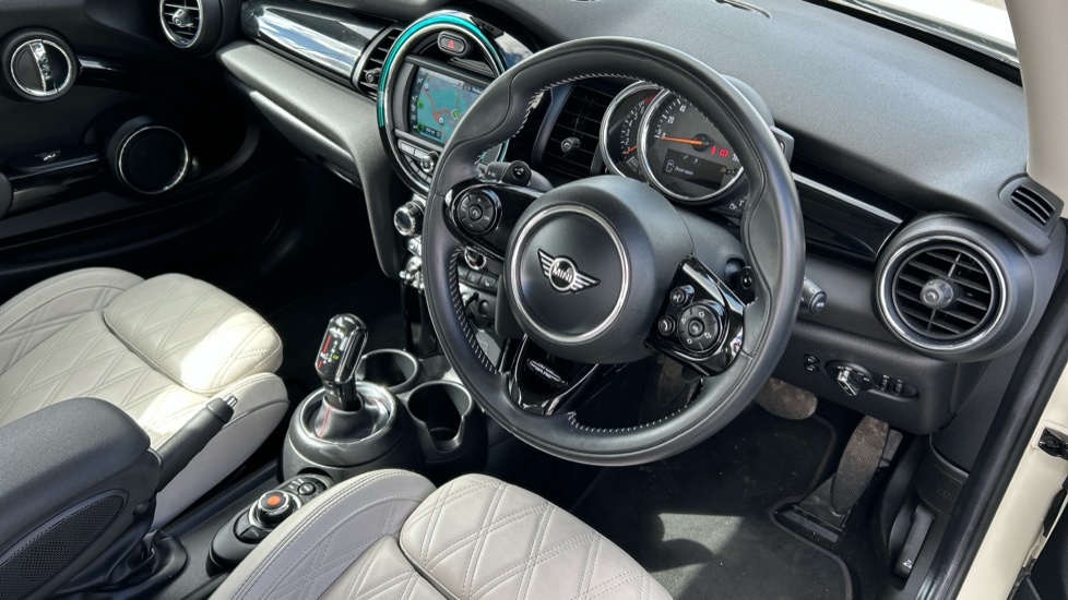 MINI Hatchback 2.0 Cooper S Exclusive II 3dr Auto Petrol Hatchback - Image 14