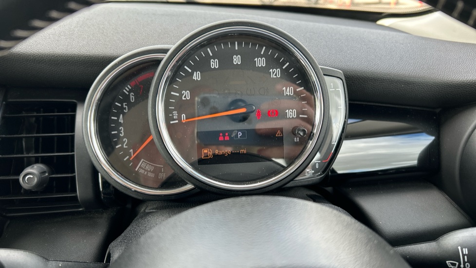 MINI Hatchback 2.0 Cooper S Exclusive II 3dr Auto Petrol Hatchback - Image 18