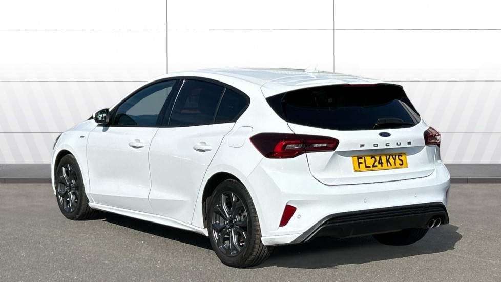 Ford Focus 1.0 EcoBoost Hybrid mHEV ST-Line 5dr Petrol Hatchback - Image 2