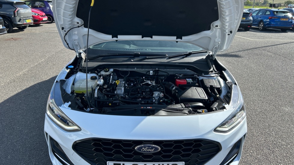 Ford Focus 1.0 EcoBoost Hybrid mHEV ST-Line 5dr Petrol Hatchback - Image 8